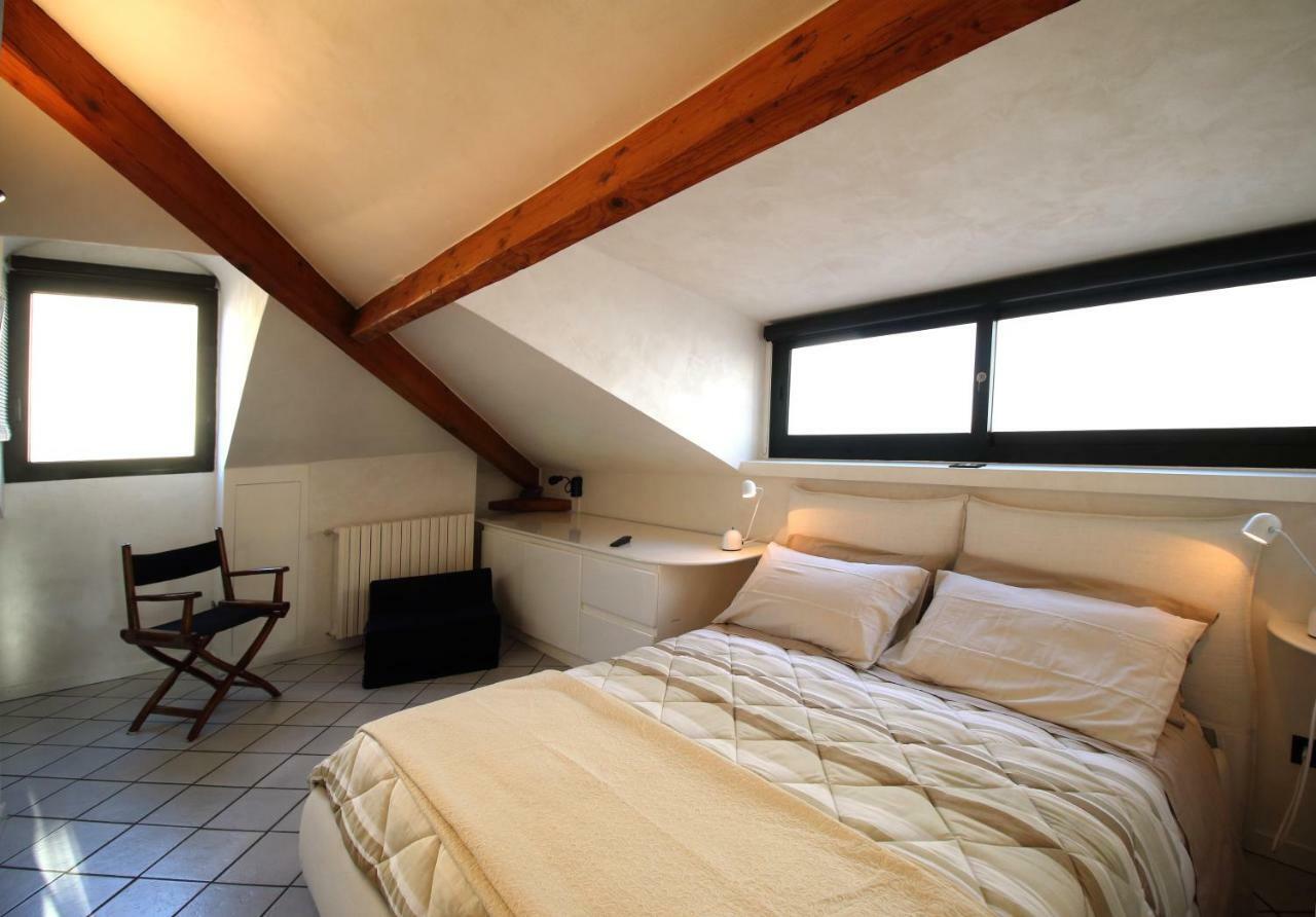 Апартаменты Mansarda Luminosa In Centro Sul Mare - Attic By Sea Санремо Экстерьер фото